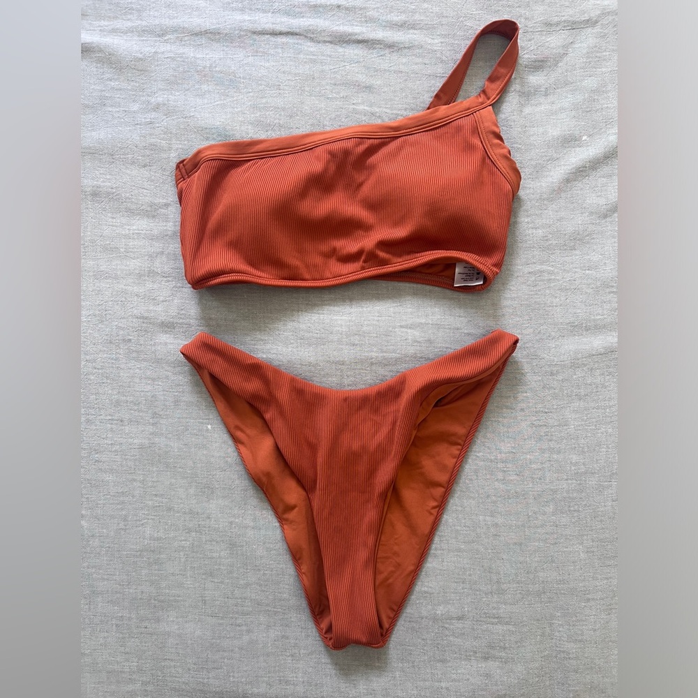 L⭐︎SPACE bikini - like new